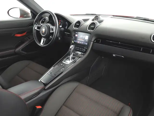 Porsche Cayman view 7
