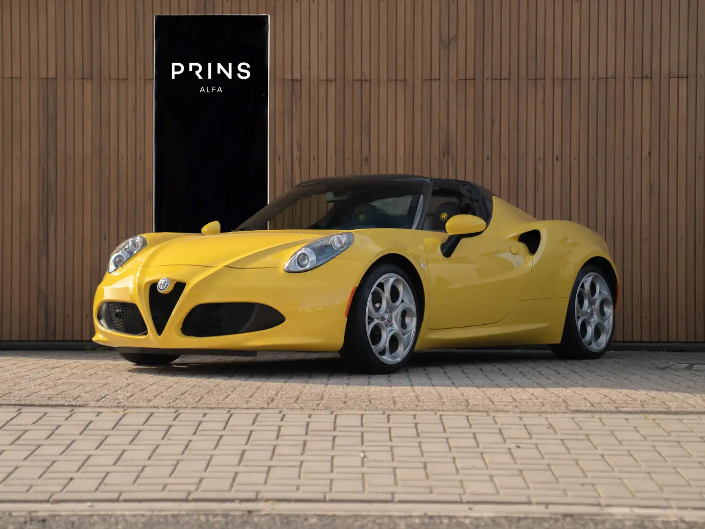 Alfa Romeo 4C Spider 1750TBI TCT | 1e eigenaar | Giallo Prototip Geel - 1
