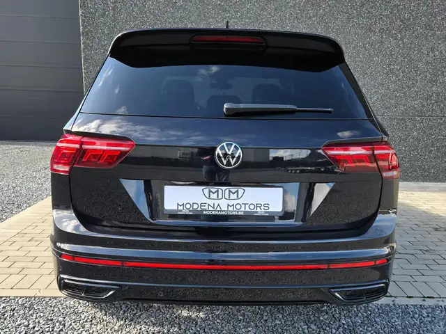 Volkswagen Tiguan view 5