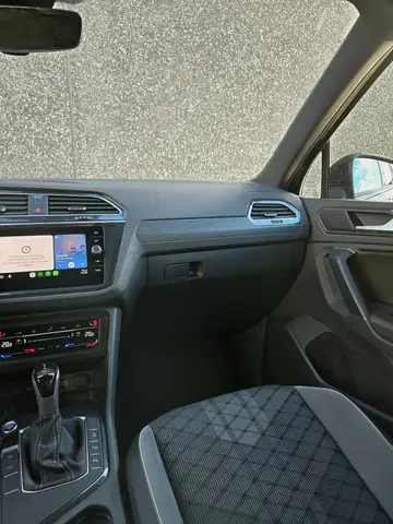 Volkswagen Tiguan view 18
