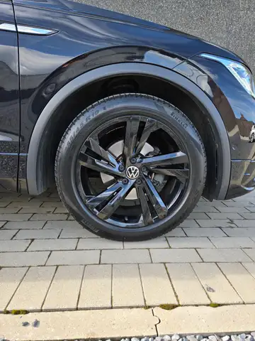 Volkswagen Tiguan view 23
