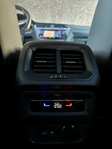 Volkswagen Tiguan view 24