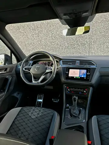 Volkswagen Tiguan view 17