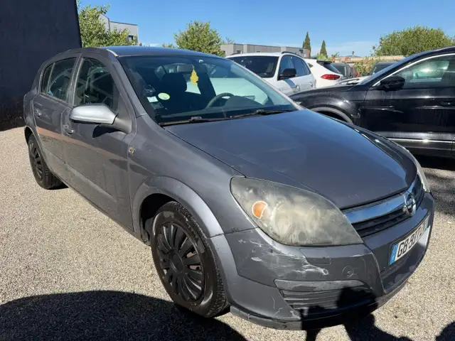 Opel Astra view 6