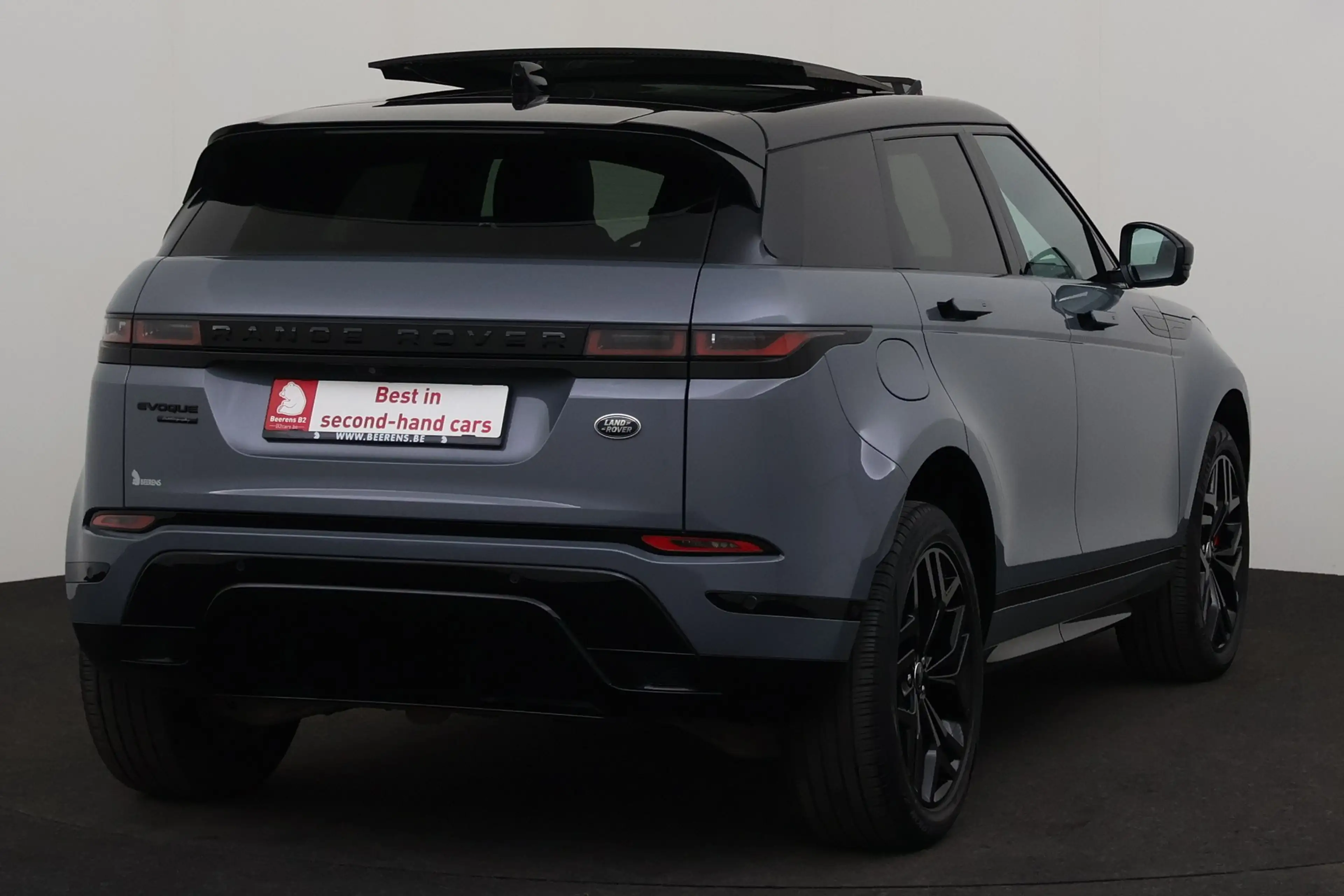Land Rover Range Rover Evoque P300e PHEV 1.5i + A/T + GPS + LEDER + CAMERA + PDC — photo 3