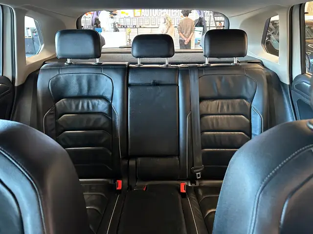 Volkswagen Tiguan view 13