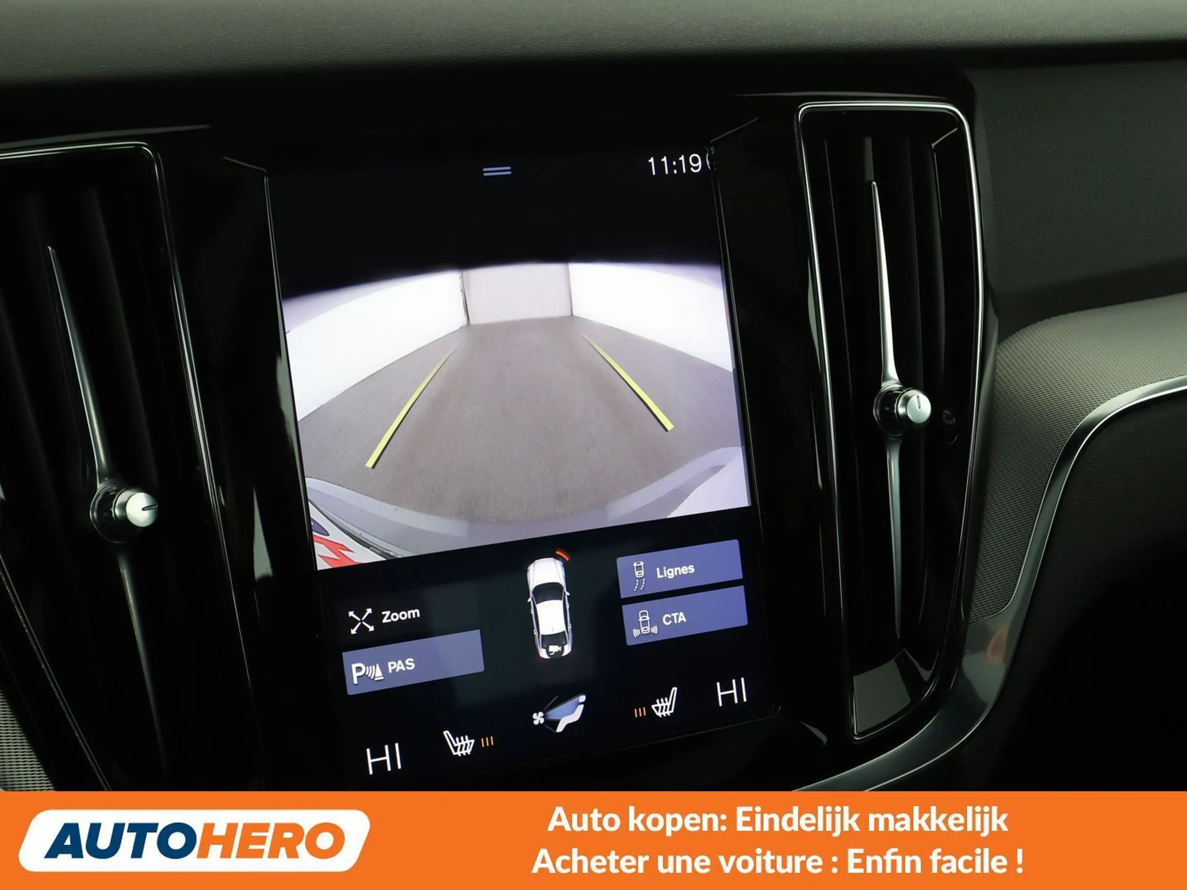Volvo S60 2.0 T5 R-Design — photo 10