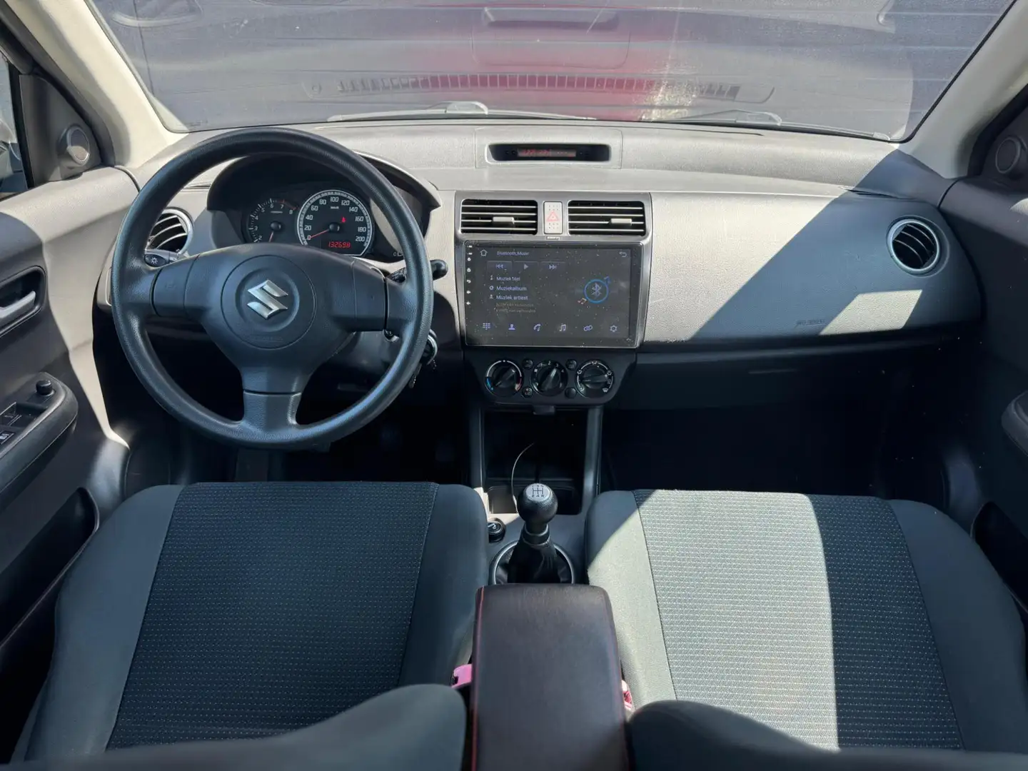 Suzuki Swift 1.3 Cool AIRCO|SCHERM|EL.RAMEN|LMV|NAP|APK Rood - 2