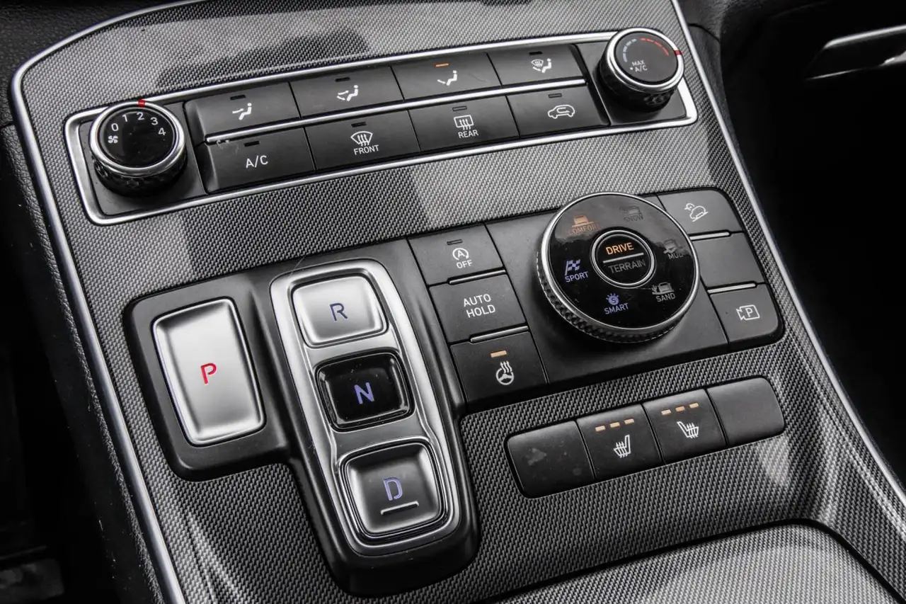 Hyundai SANTA FE снимка Hyundai SANTA FE