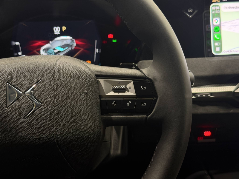 DS Automobiles N°4 ETOILE ***HEATED SEATS*MATRIX LIGHTS*** — photo 14