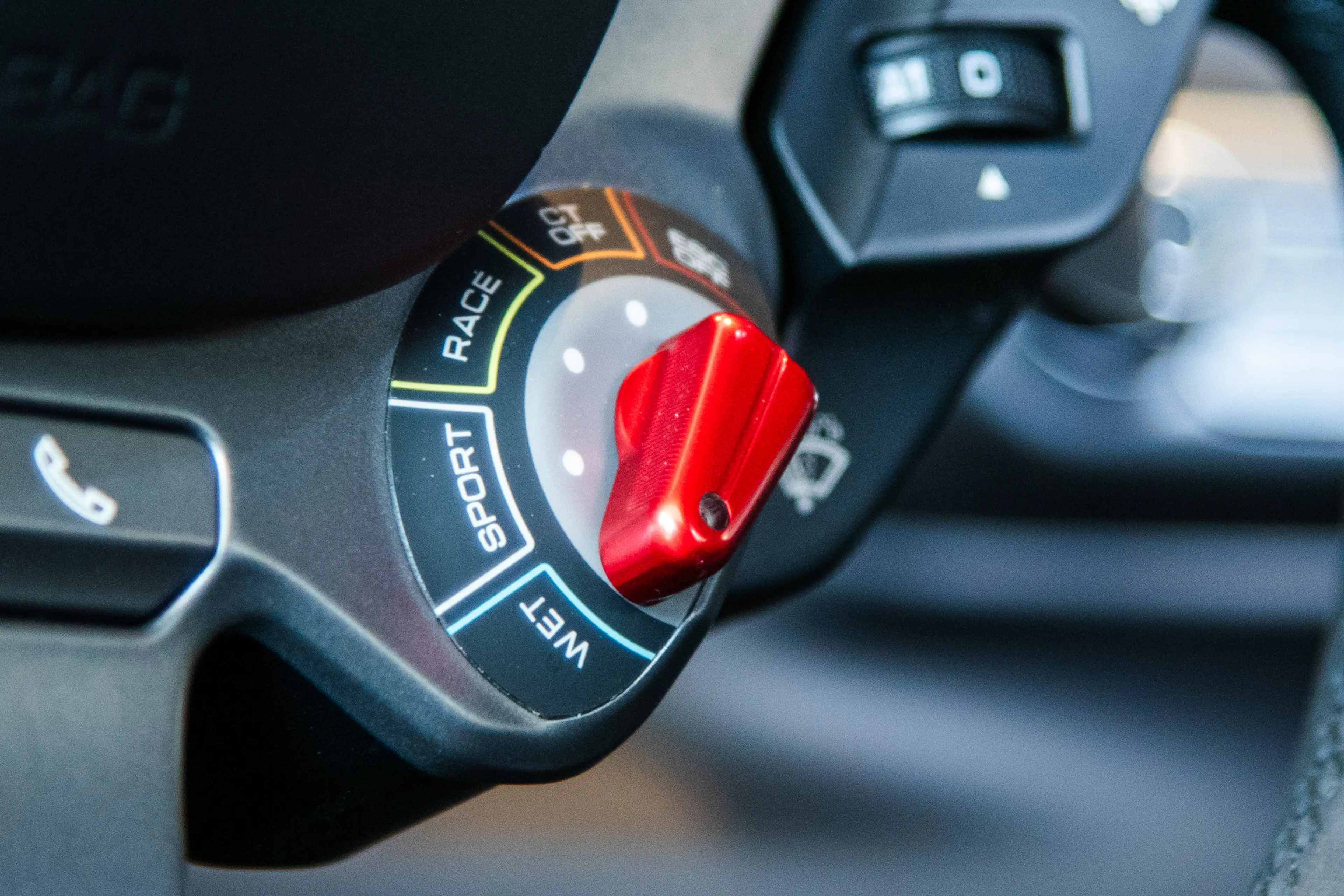 Ferrari F8 Tributo Blu Pozzi | 1 Owner | Full Electric Seats — photo 18