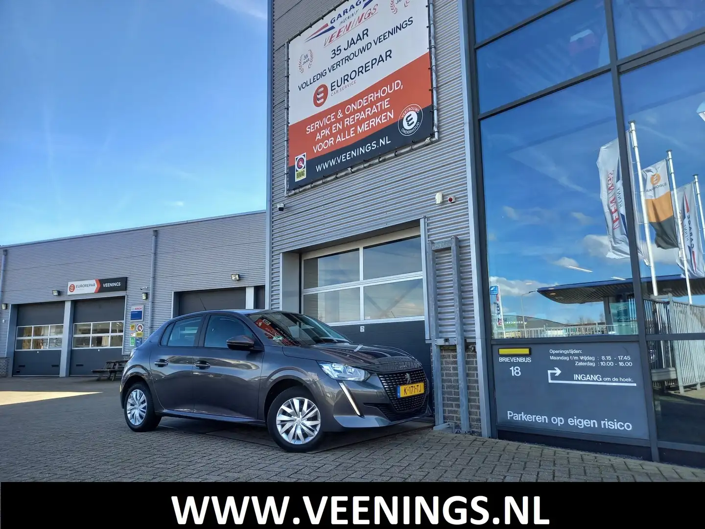 Peugeot 208 1.2 PureTech Active - NAVI + CARPLAY/ANDROID - AIR Grau - 1