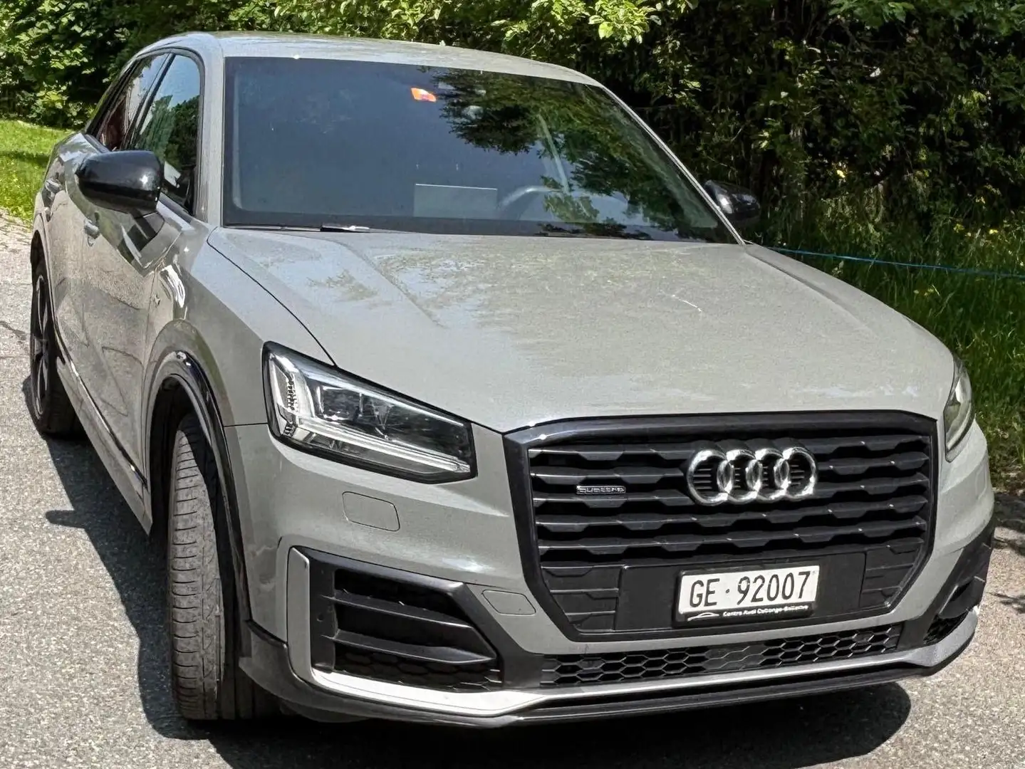Audi Q2 Q2 2.0 TFSI 190 ch S tronic 7 Quattro S Line Gris - 2