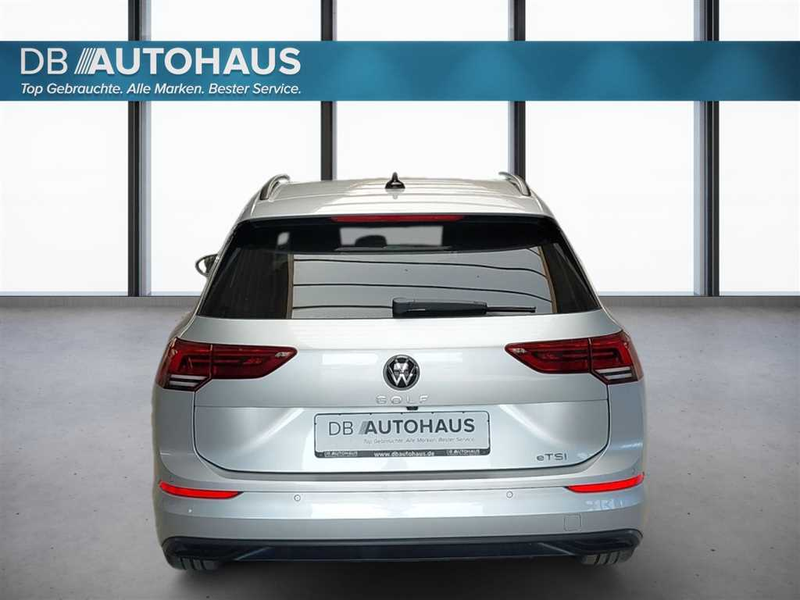 Volkswagen Golf Life 1.0 eTSI DSG — photo 5
