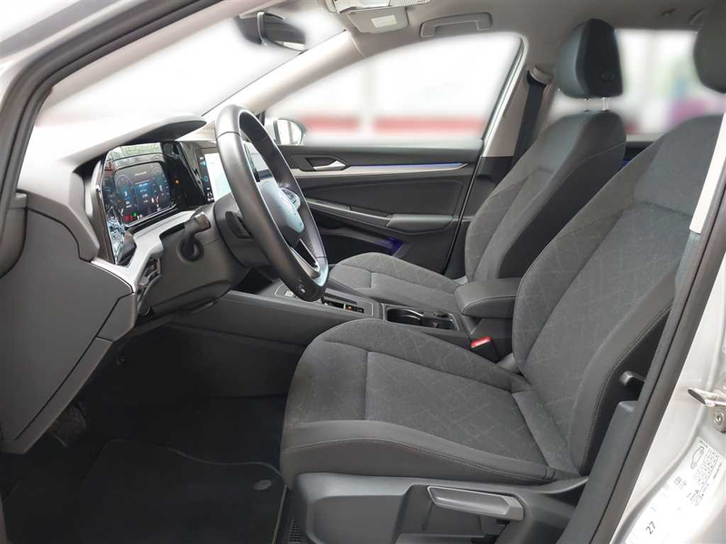 Volkswagen Golf Life 1.0 eTSI DSG — photo 8
