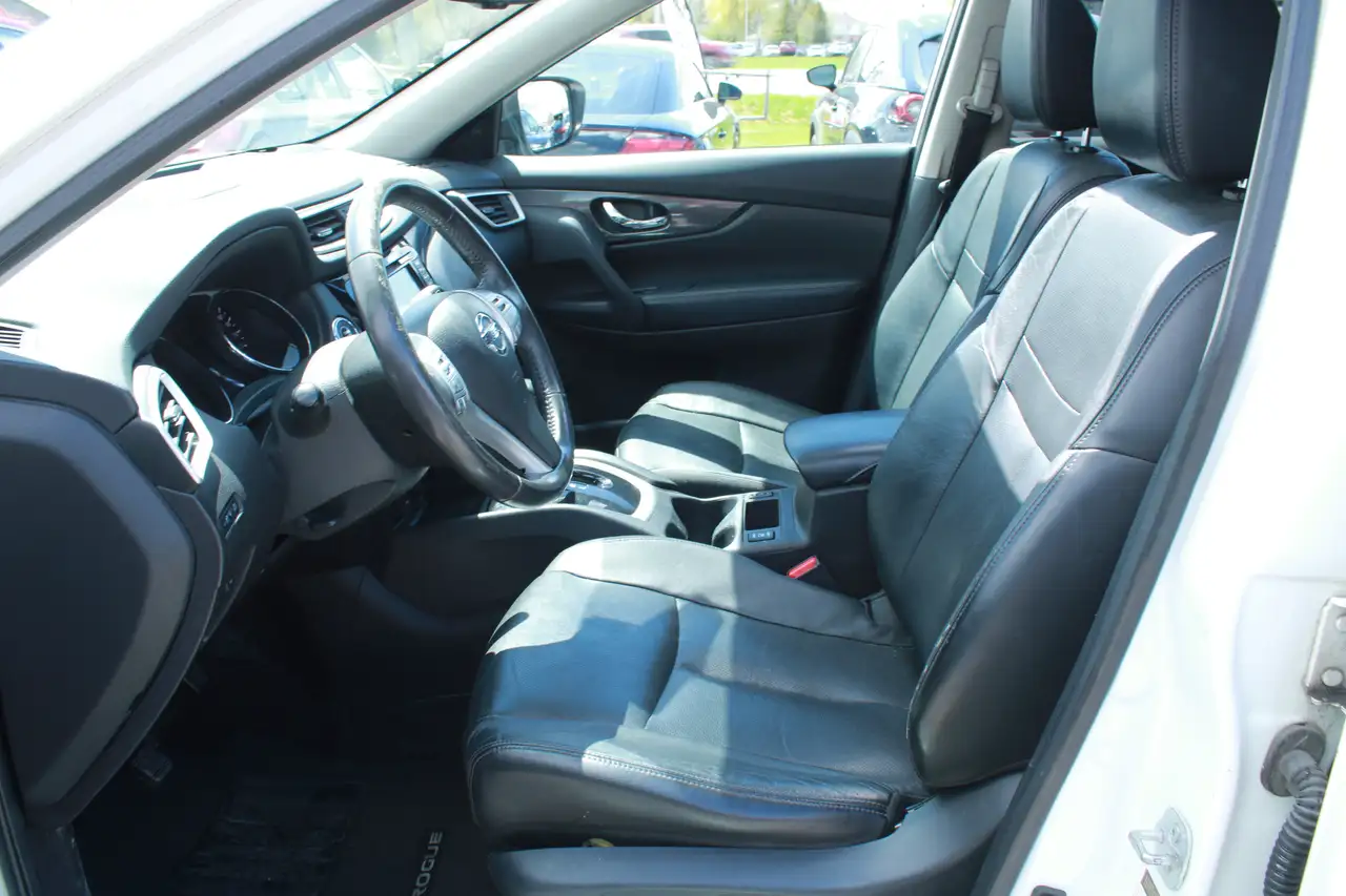 Nissan Rogue снимка Nissan Rogue