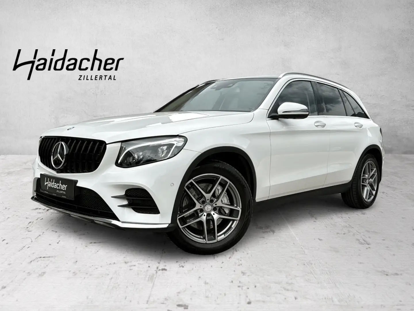 Mercedes-Benz GLC 250 d 4MATIC AMG Pano FAP Distr RKam PTS Shz Weiß - 2
