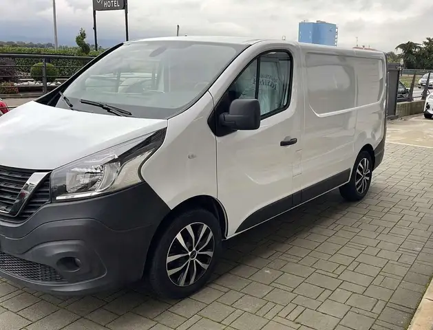 Renault Trafic van