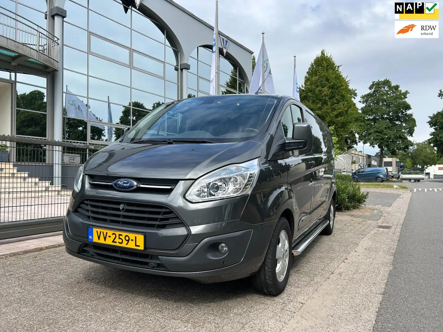 Ford Transit Custom 290 2.2 TDCI L2H1 Limited 87856 km Grigio - 1