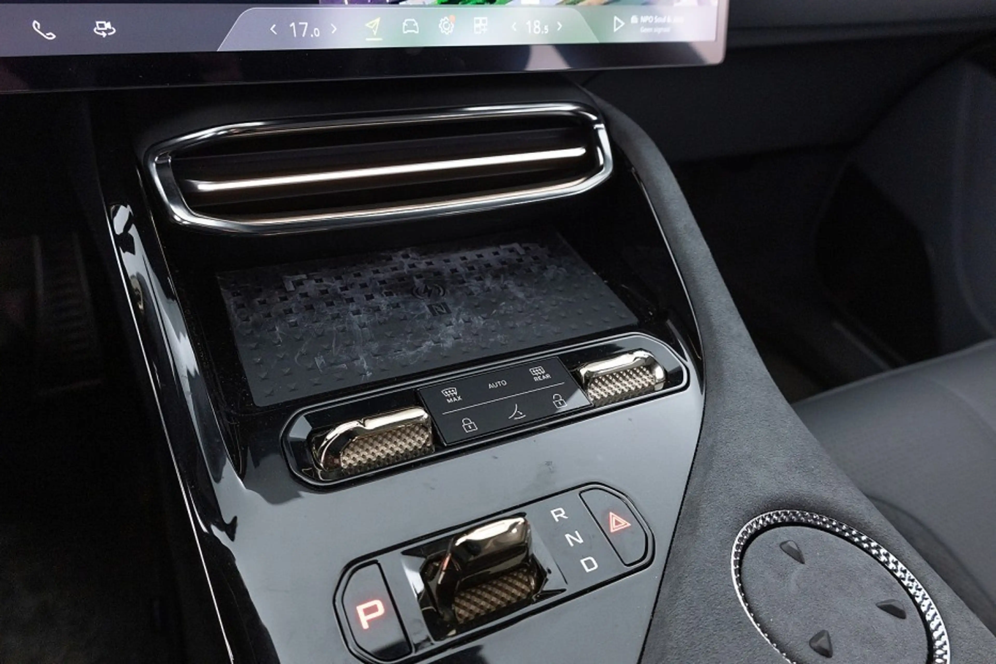 Lotus Eletre EDS 450 S 4WD Executive Seat 112 kWh | PANORAMADAK — photo 37