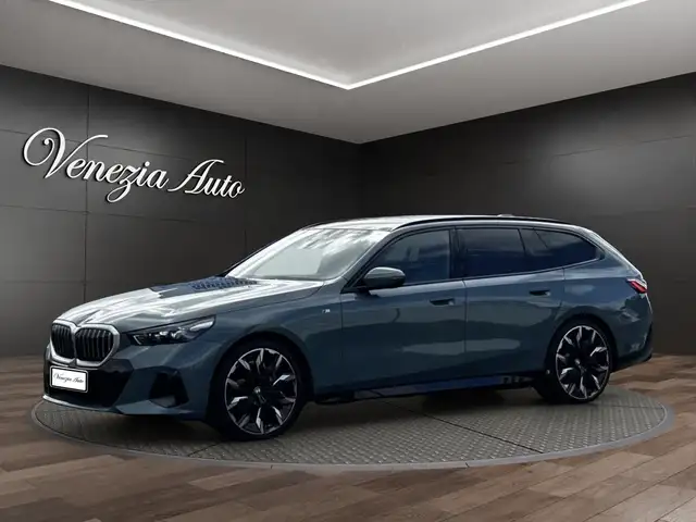 BMW 540 540d xDrive M Sport 286cv PanoD AHK 21 360 HUD LED Pelle Navi Keyless Ambient Ventil