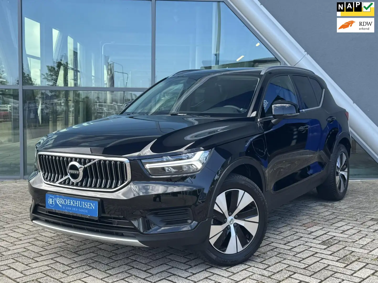 Volvo XC40 1.5 T4 Recharge Inscription 211pk Camera / Harmon Zwart - 1