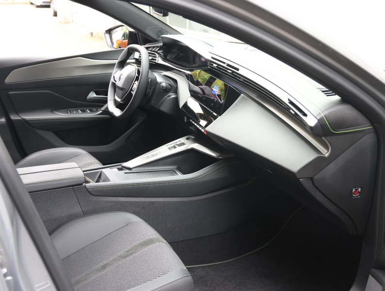 Peugeot 408 1.2 Hybrid 145 e-DCS6 GT | 1e eigenaar | Navigatie — photo 9