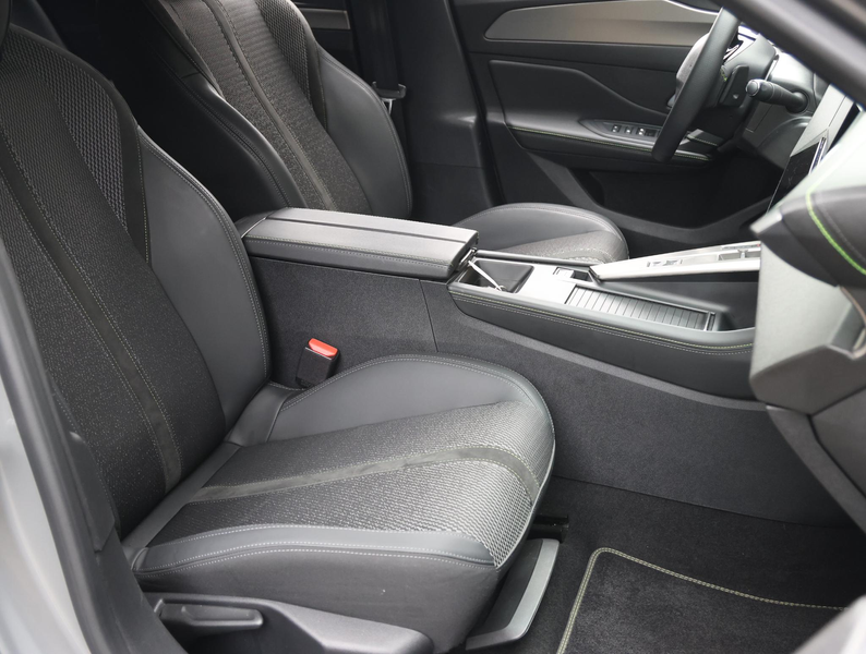 Peugeot 408 1.2 Hybrid 145 e-DCS6 GT | 1e eigenaar | Navigatie — photo 10