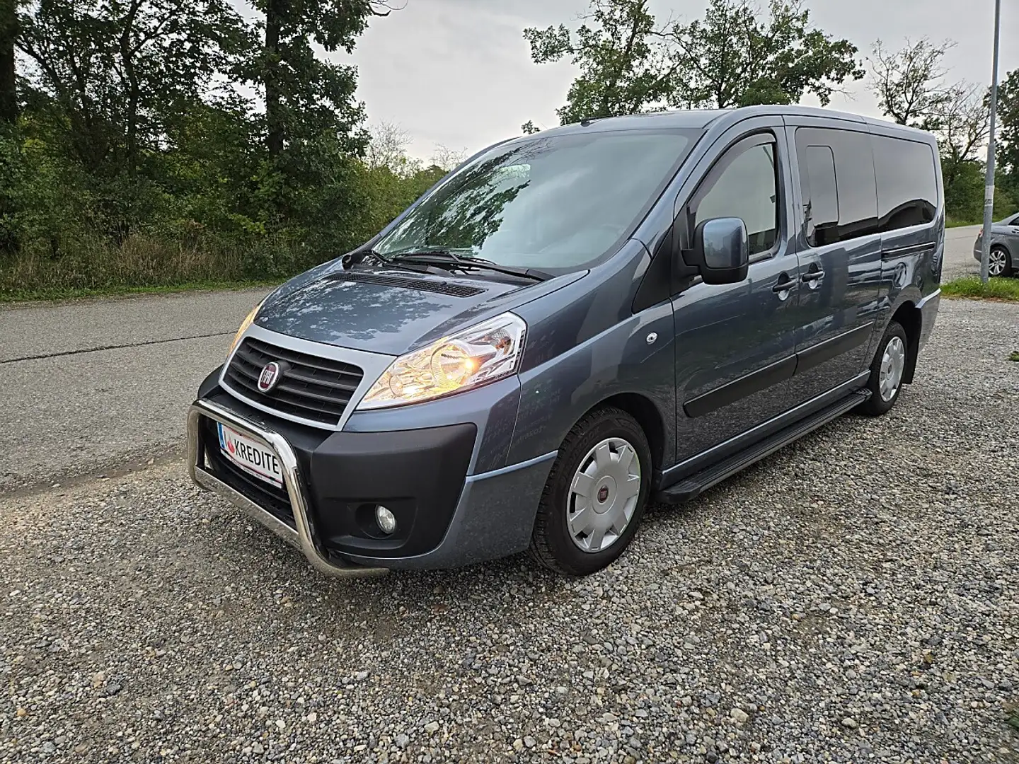 Fiat Scudo Panorama L2H1 2,0 16V Family **Eintausch*Finanz... Grau - 1