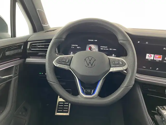 Volkswagen Touareg view 12