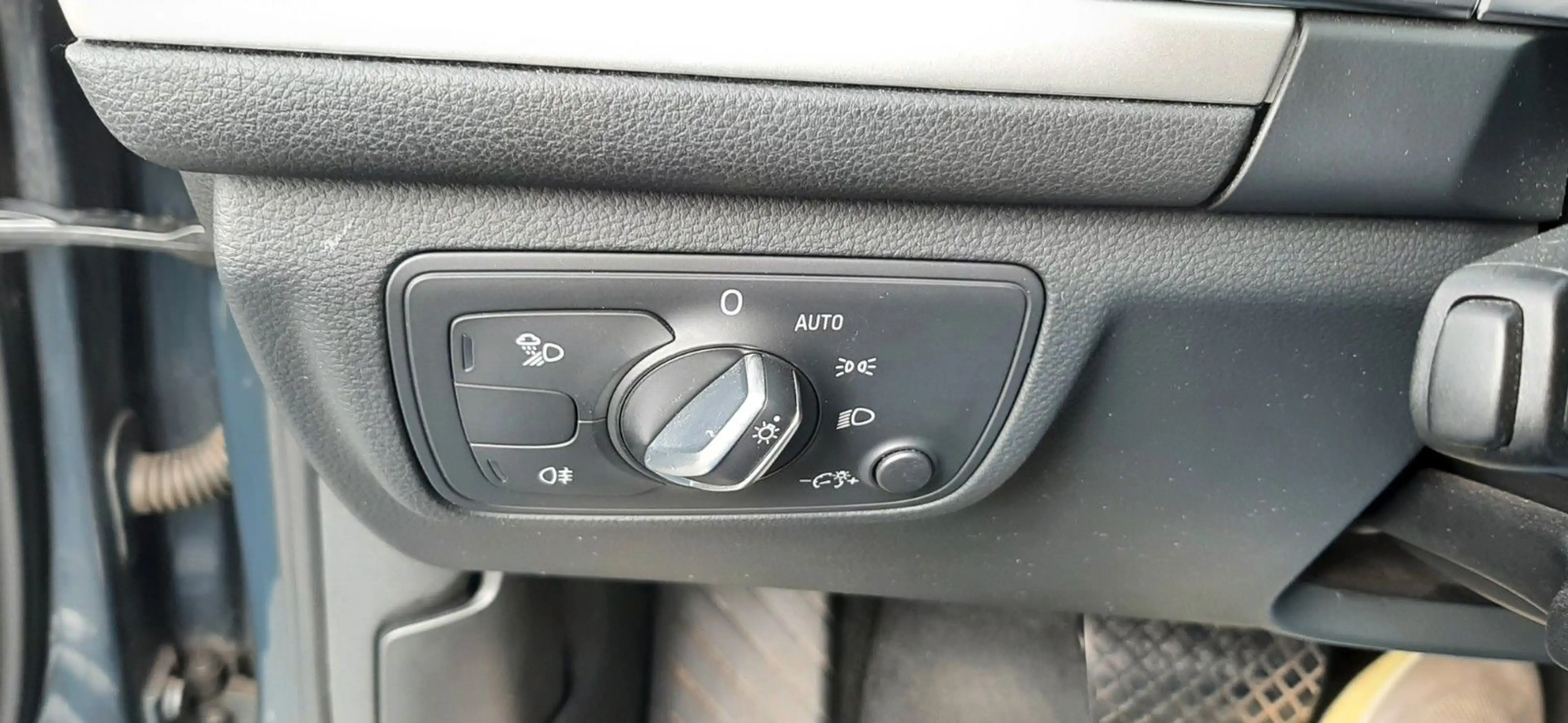 Audi A6 Avant 3,0 TDI Quattro,Xenon,Navi AHZ, Standh. — photo 12