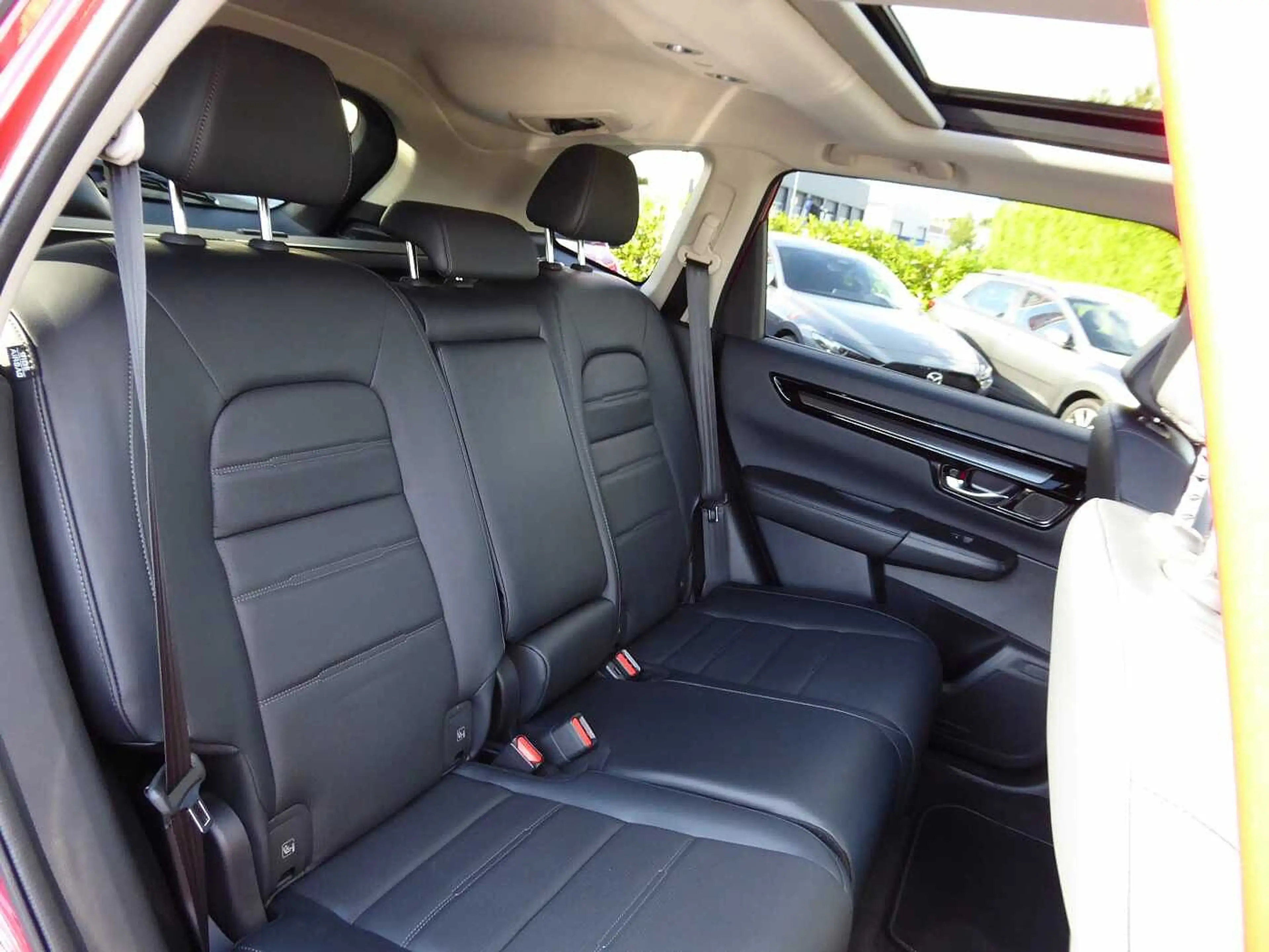 Honda CR-V Hybrid e:HEV 2.0 i-MMD AWD Elegance / 1. Hand — photo 10