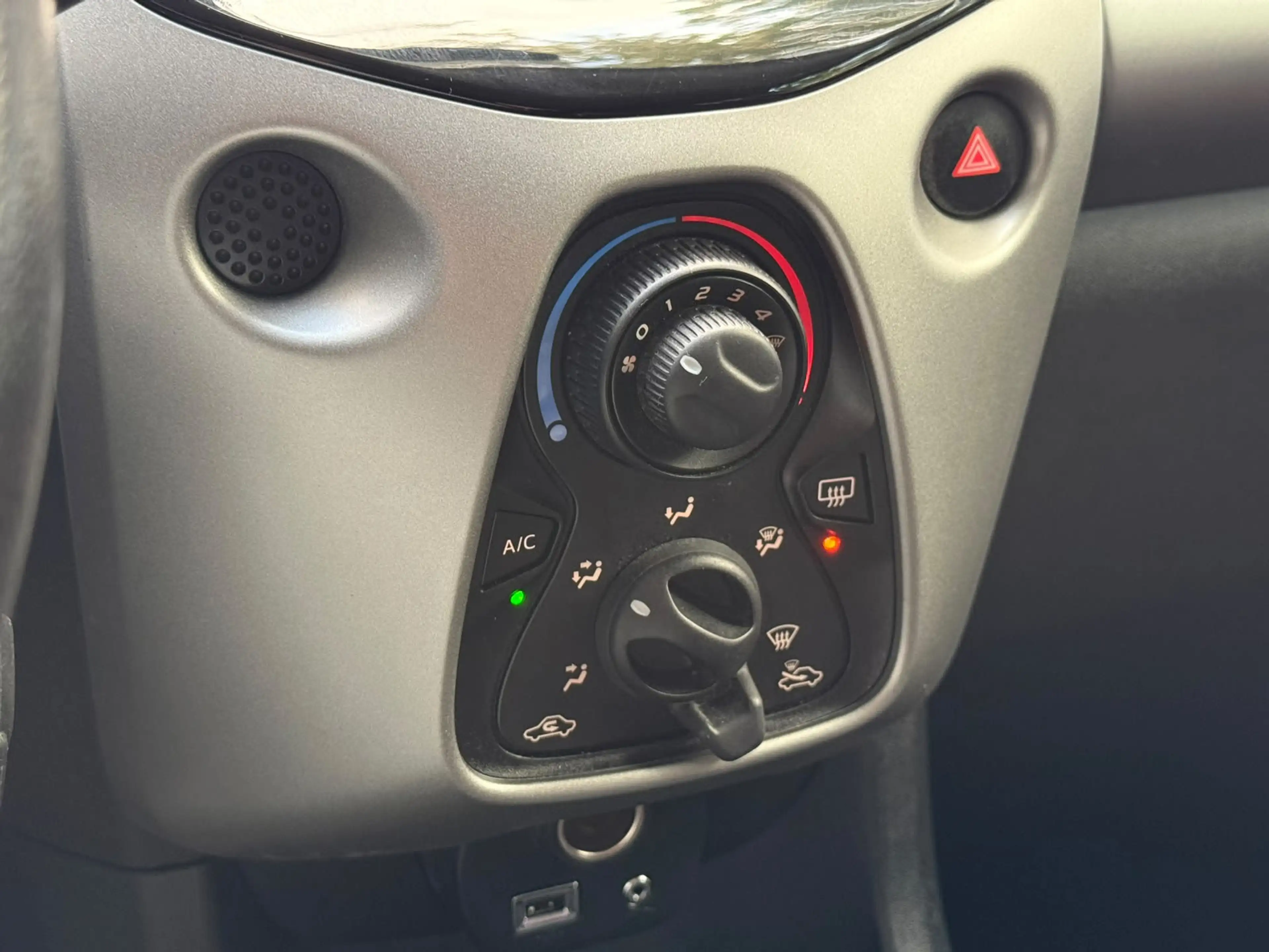 Citroen C1 1.0 e-VTi Style Edition, Airco, Cruise Contr. Navi — photo 12