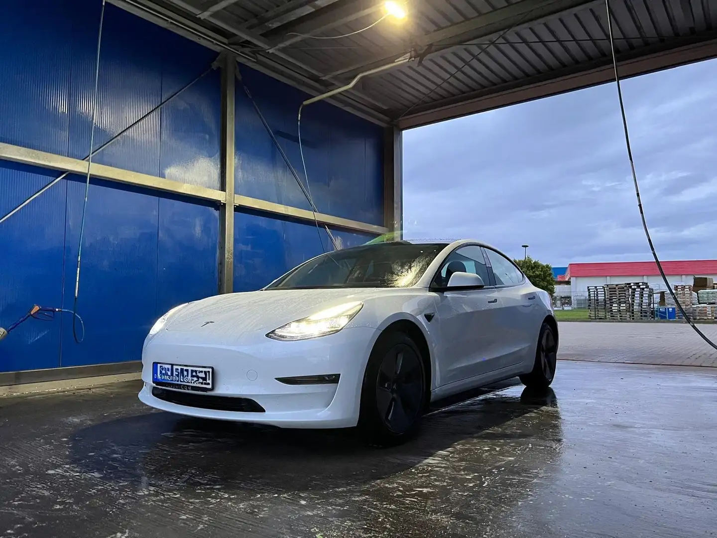 Tesla Model 3 Model 3 Langstreckenbatt. Allradantrieb Dual Motor Weiß - 2
