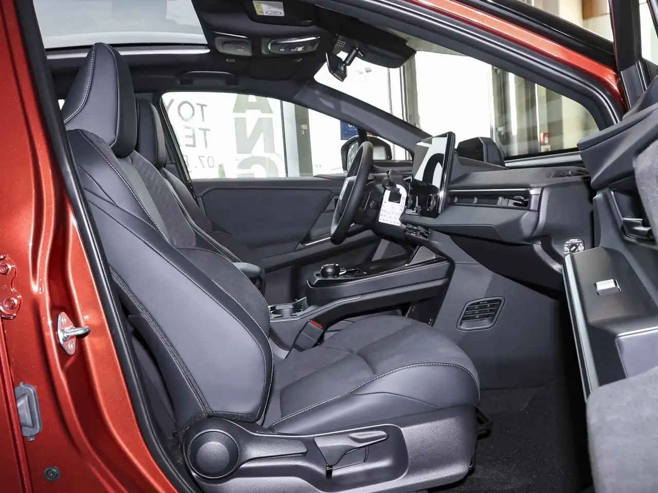 Toyota C-HR + BEV 4x4 Lounge Sky & Sound Paket 5