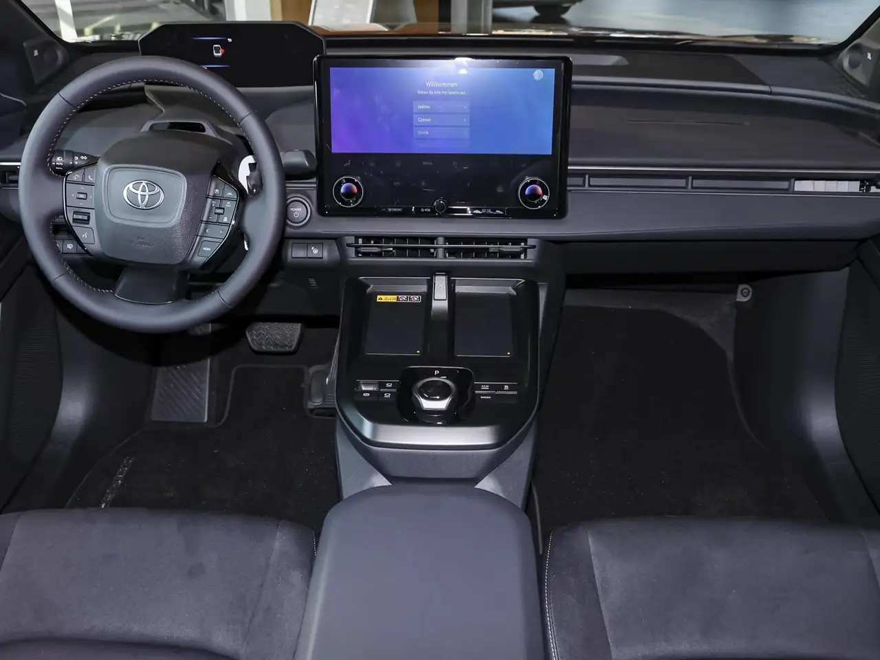 Toyota C-HR + BEV 4x4 Lounge Sky & Sound Paket 9