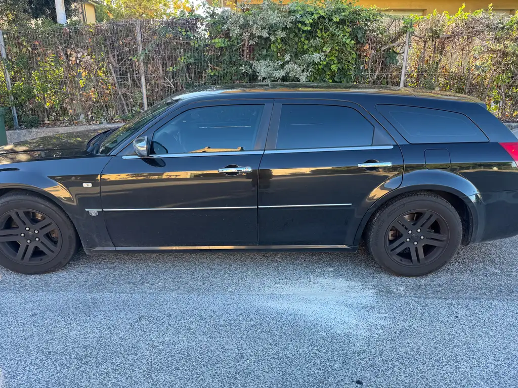 Chrysler 300C 2007 из Европы — купить под ключ