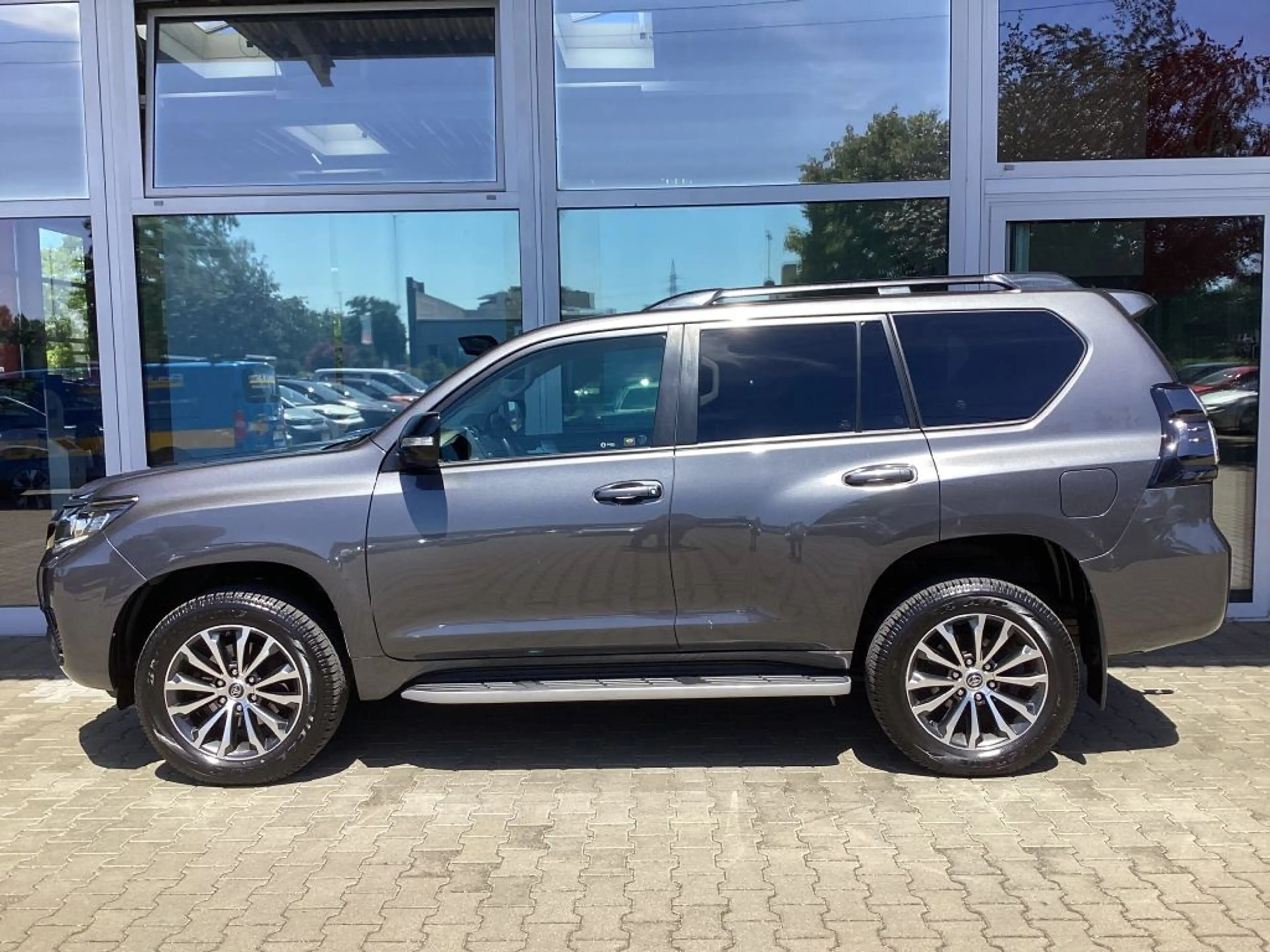 Toyota Land Cruiser 2.8 D-4D Automatik TEC-Edition — photo 3