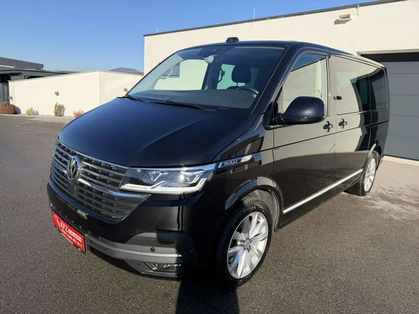 Volkswagen T6 Multivan Highline 4MOTION DSG/MEGA VOLL/TOP GEPFLE Schwarz - 1