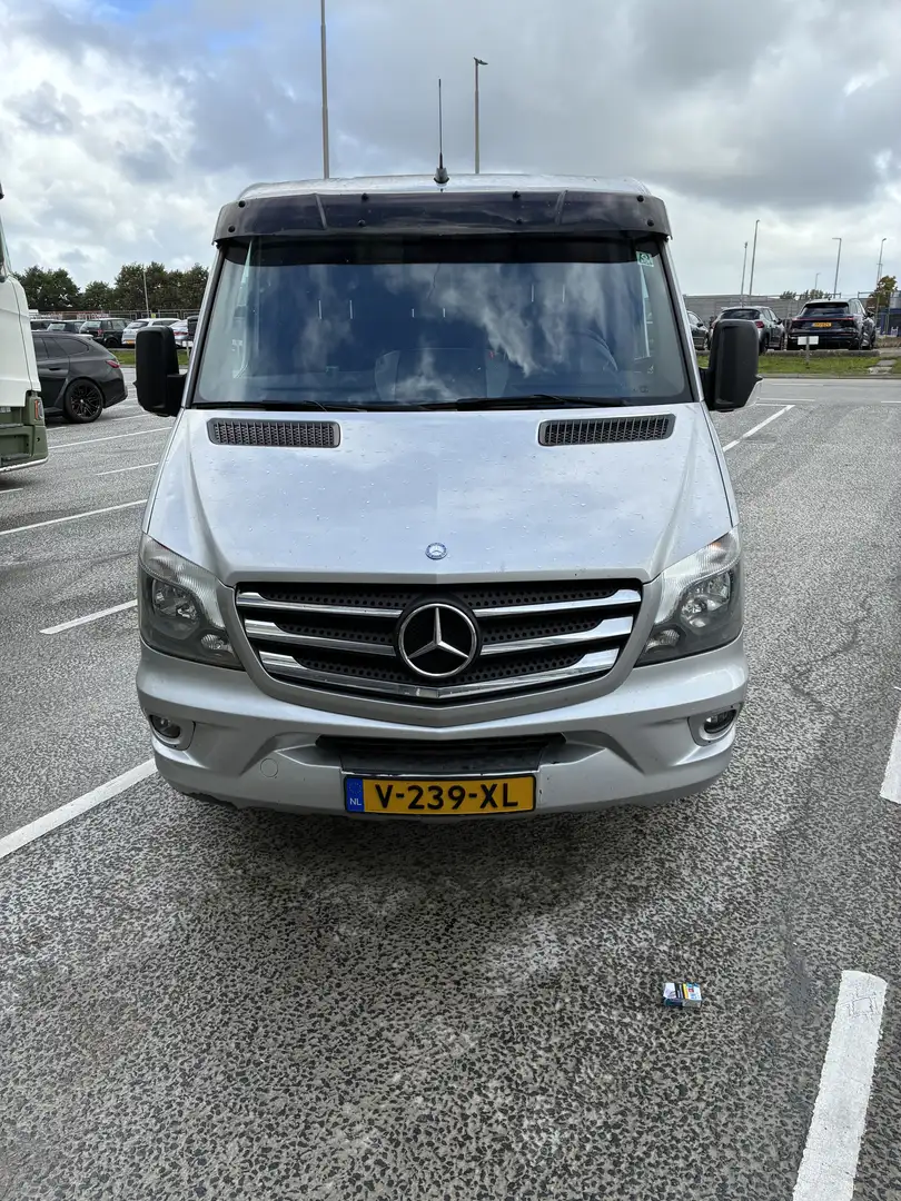 Mercedes-Benz Sprinter 519 3.0 (BlueTec) 366 V6 Grijs - 1