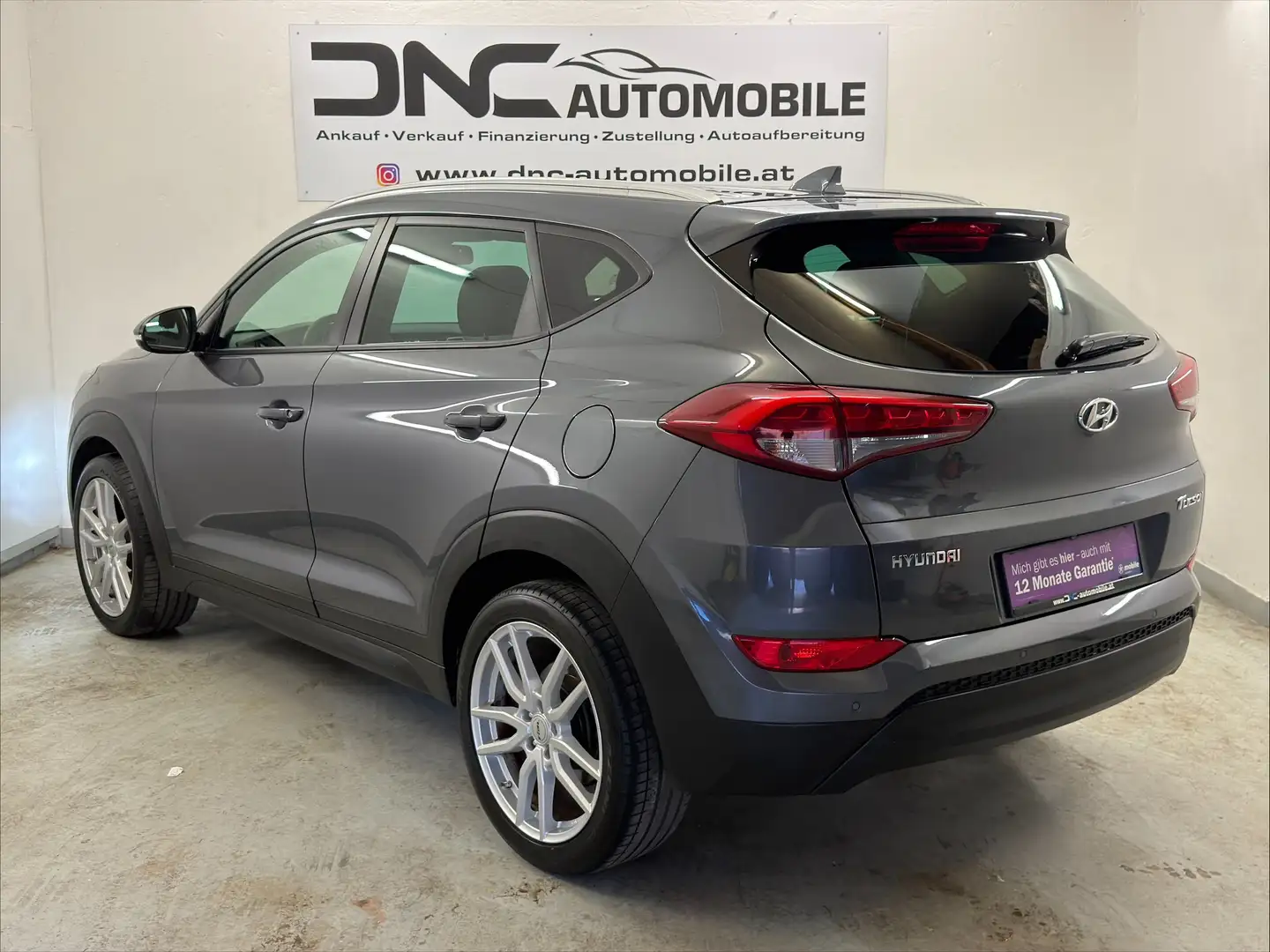 Hyundai TUCSON 1,7 CRDI Aut. Start-Stopp Go DCT*NAVI*SHZ* Grau - 2