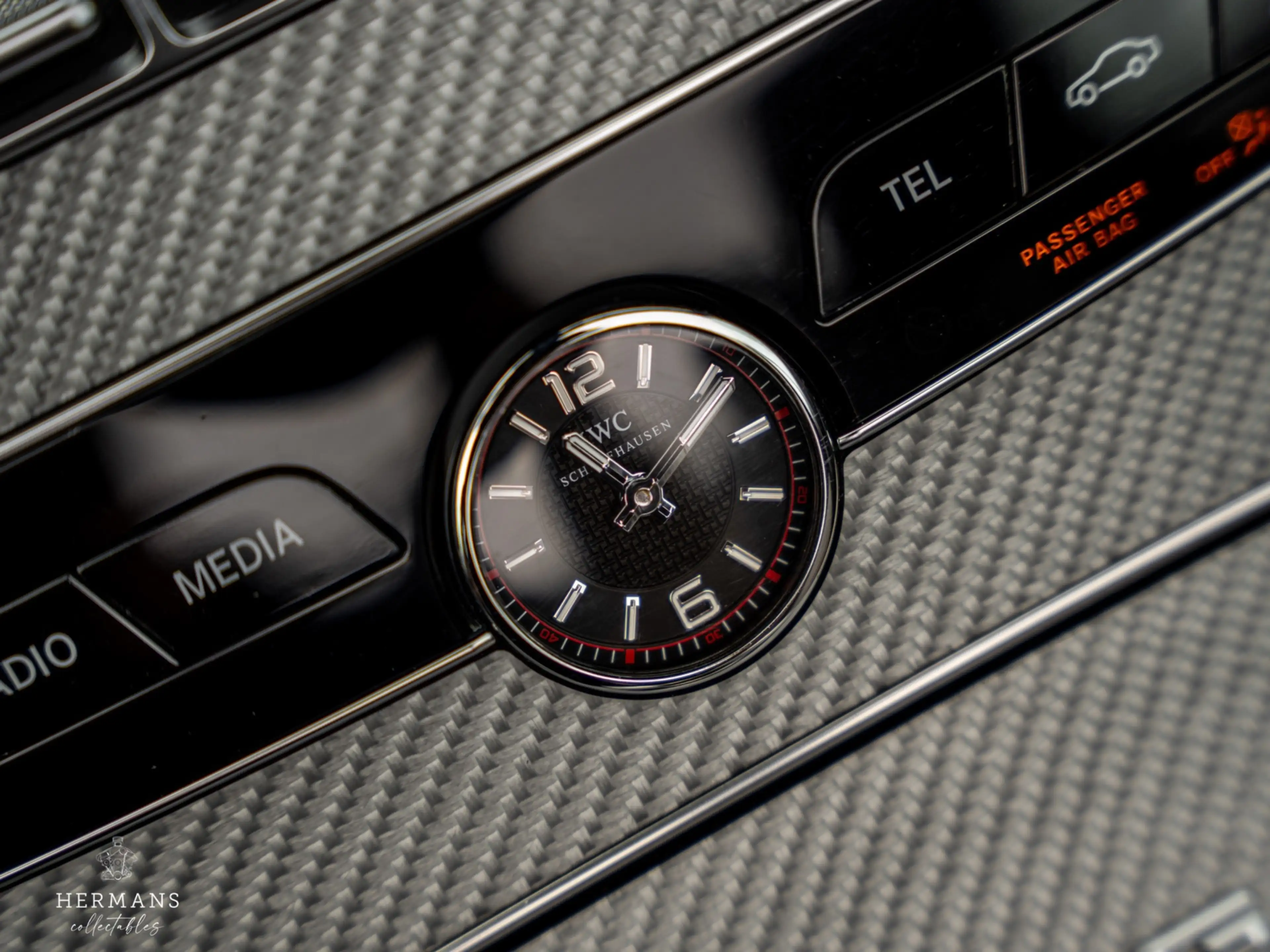 Mercedes-Benz C 63 AMG Cabrio S Premium Plus Pack / Burmester / HUD / Tra — photo 33