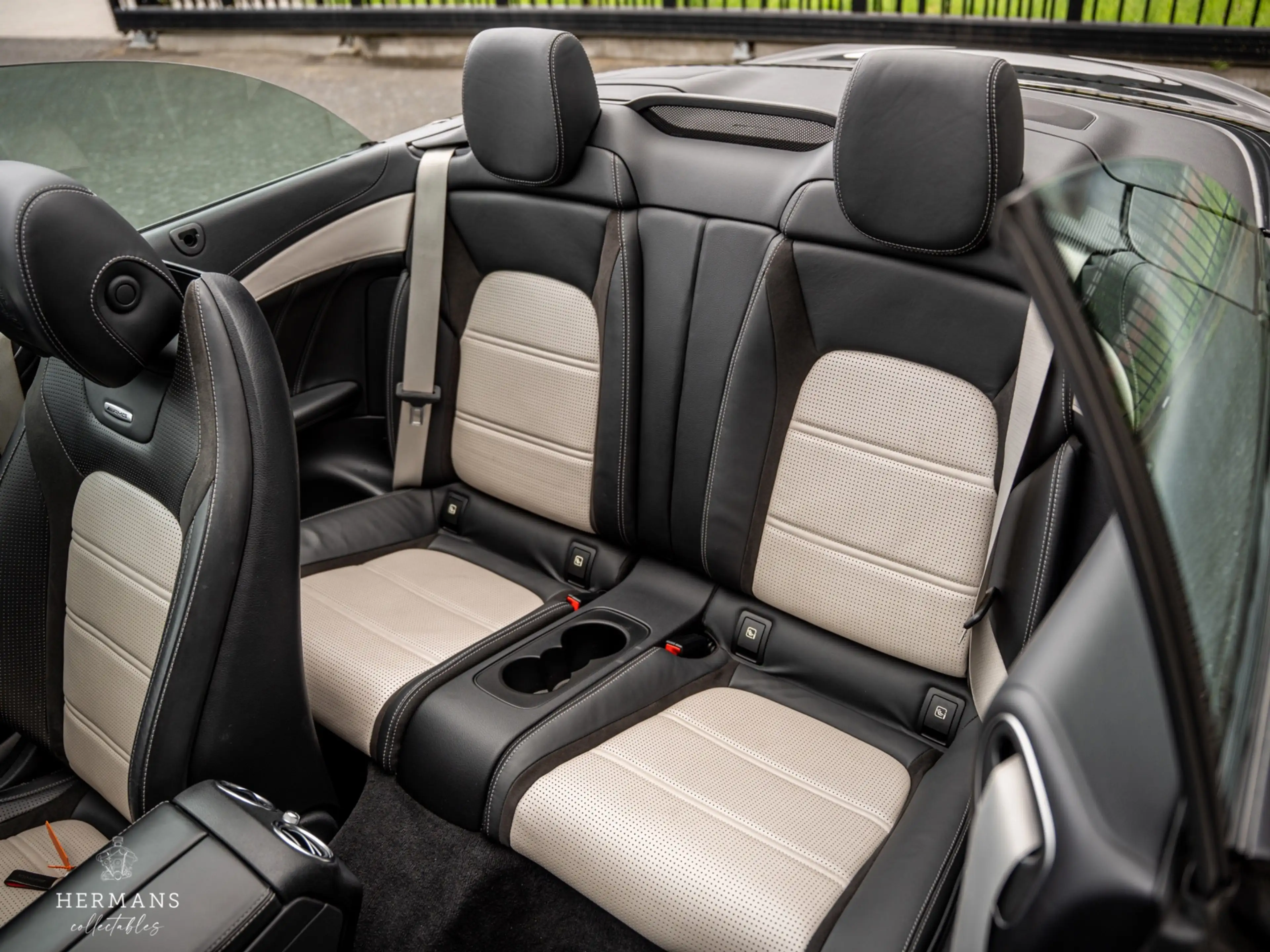 Mercedes-Benz C 63 AMG Cabrio S Premium Plus Pack / Burmester / HUD / Tra — photo 24
