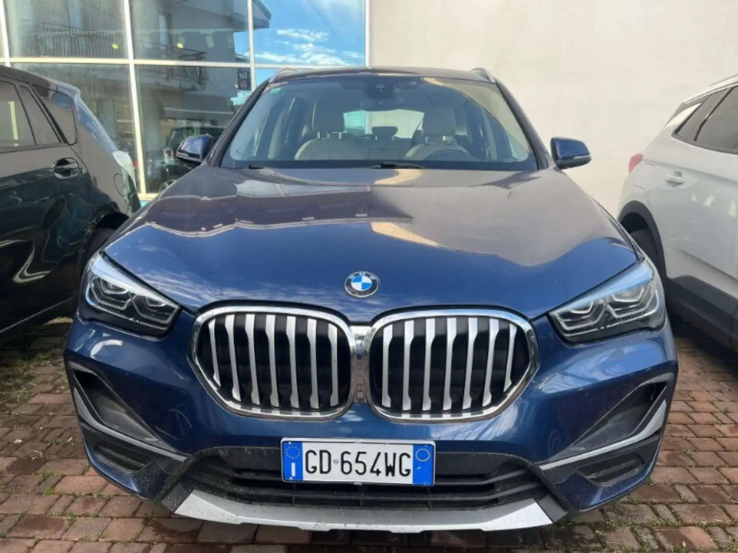 BMW X1 X1 sDrive16d Advantage Blau - 1