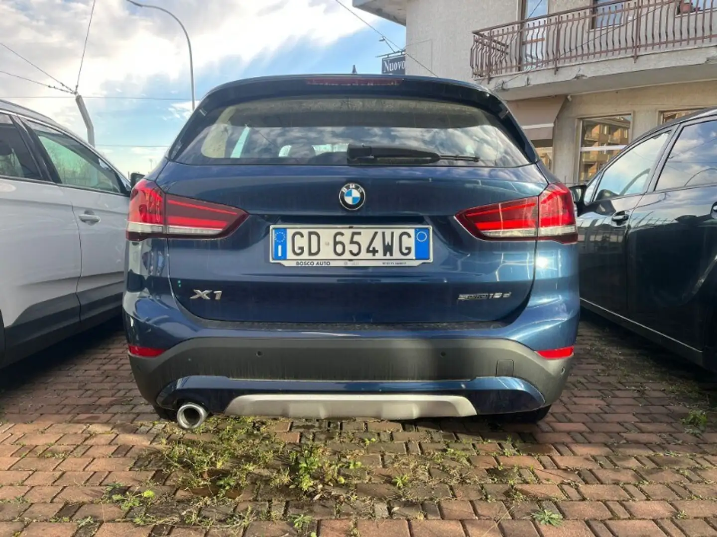 BMW X1 X1 sDrive16d Advantage Blau - 2