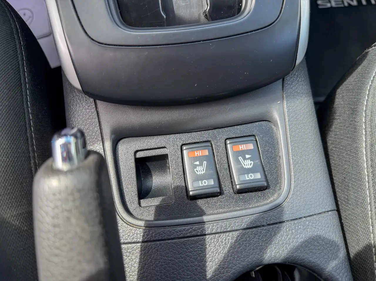 Nissan Sentra снимка Nissan Sentra