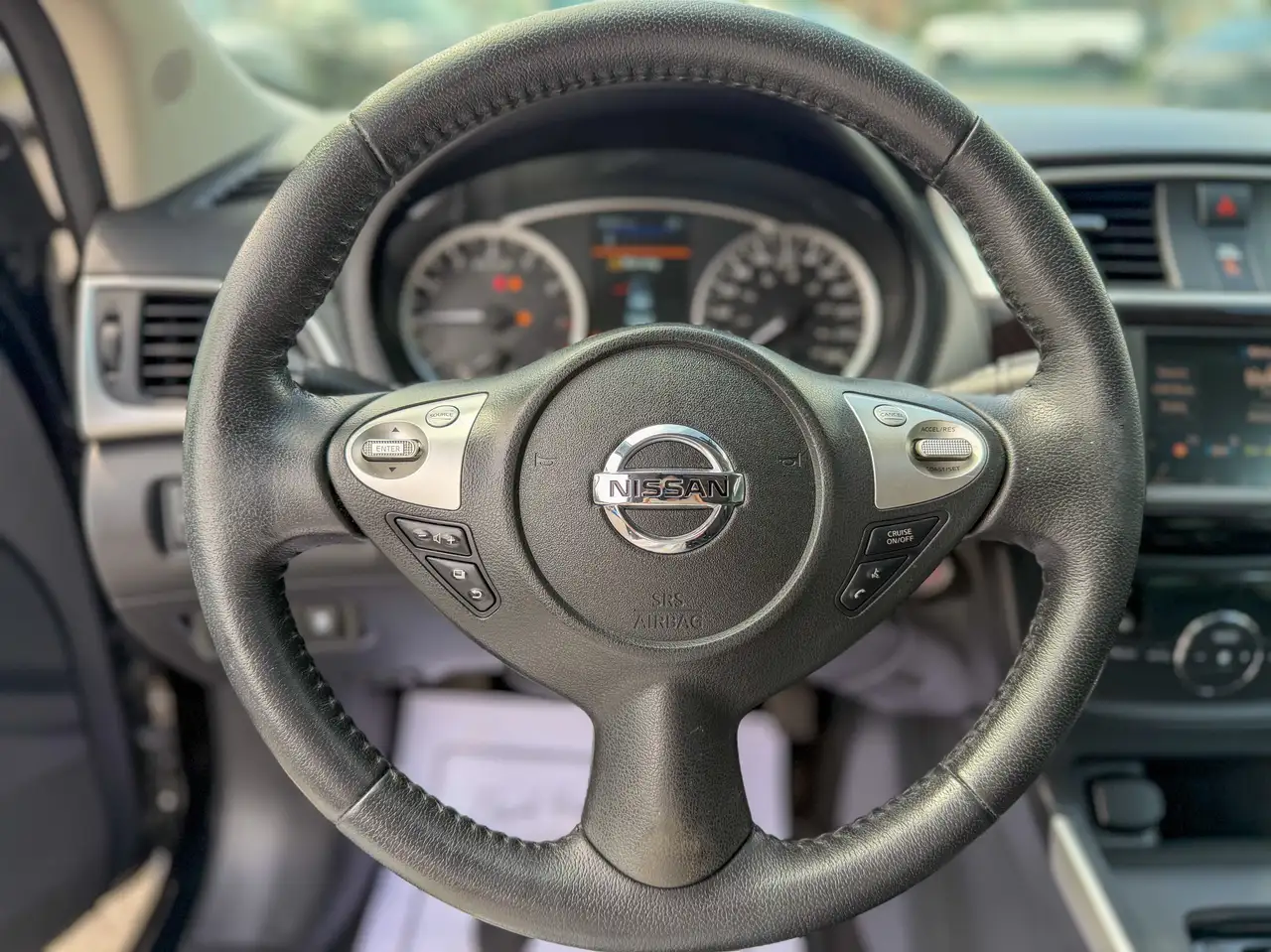 Nissan Sentra снимка Nissan Sentra