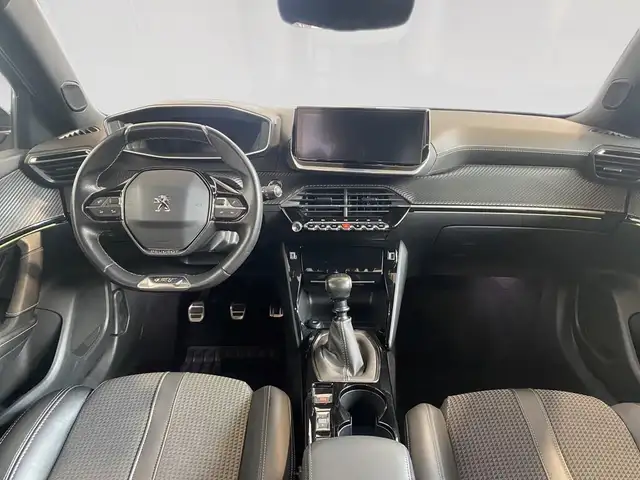 Peugeot 2008 view 6