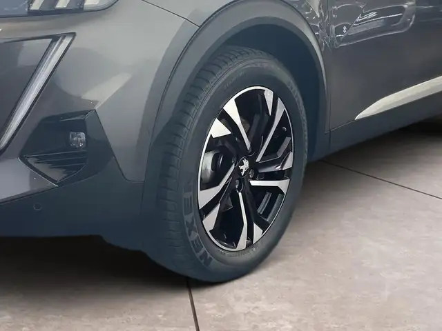 Peugeot 2008 view 15