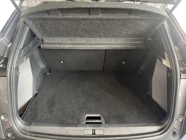 Peugeot 2008 view 9